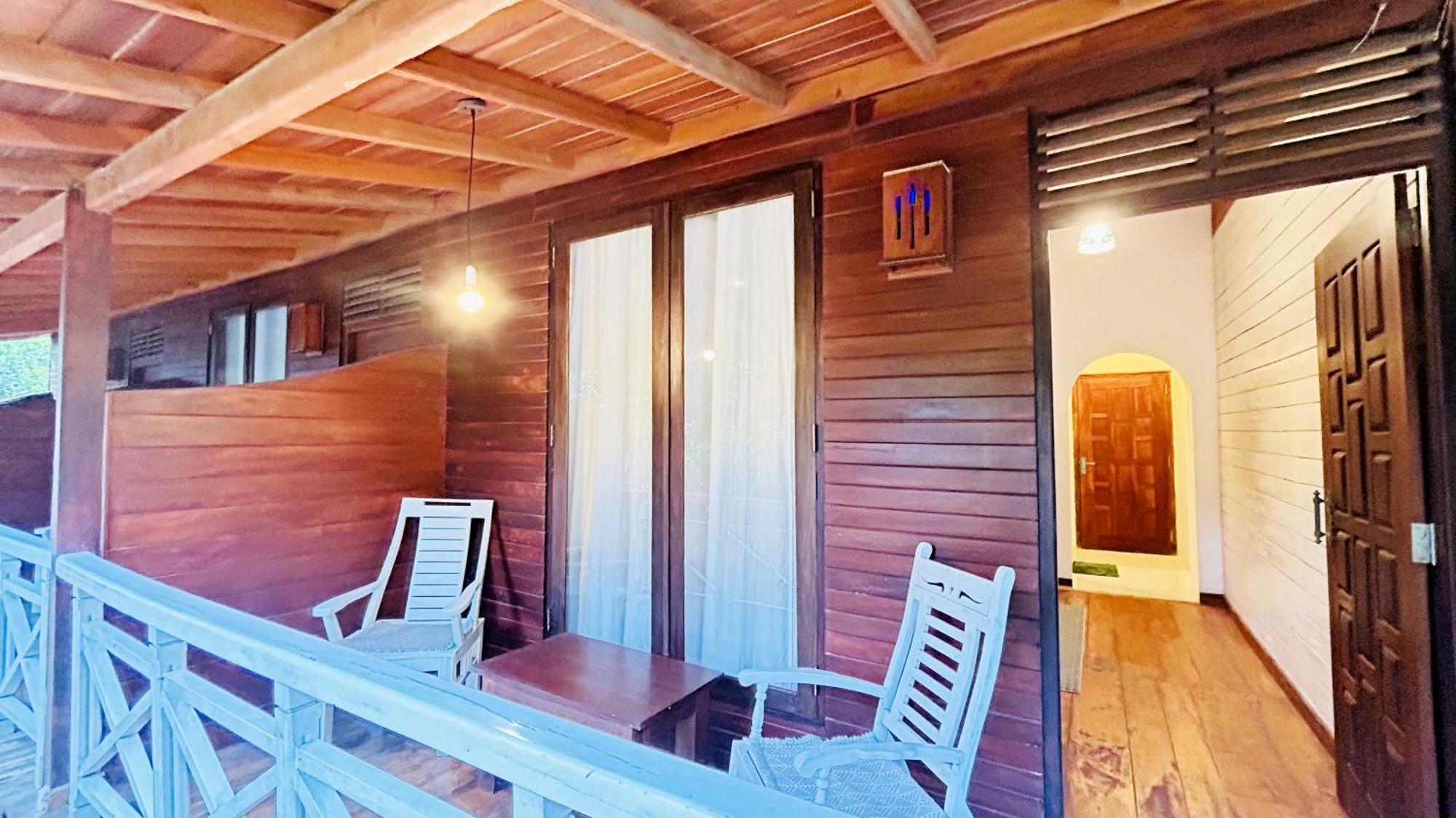 Wood Lodge Mirissa Exterior foto