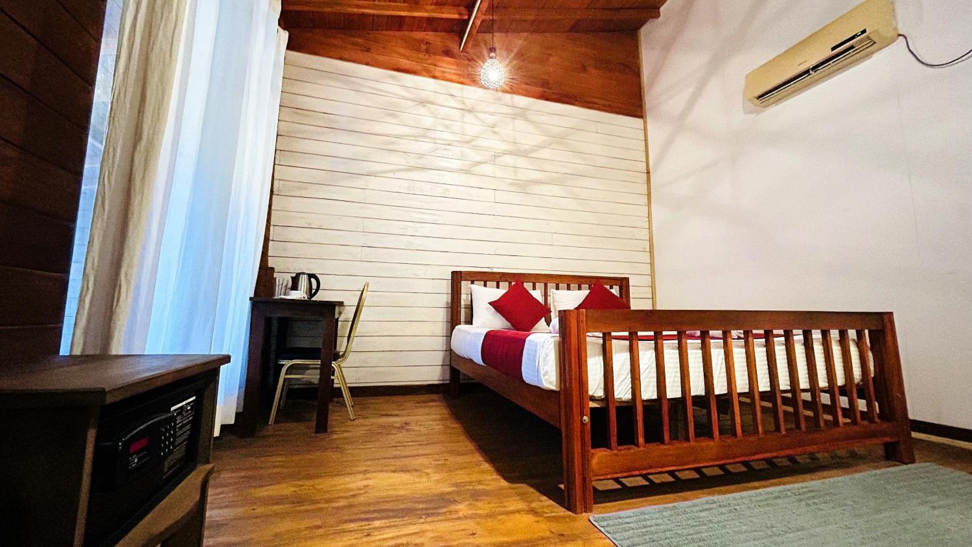 Wood Lodge Mirissa Exterior foto