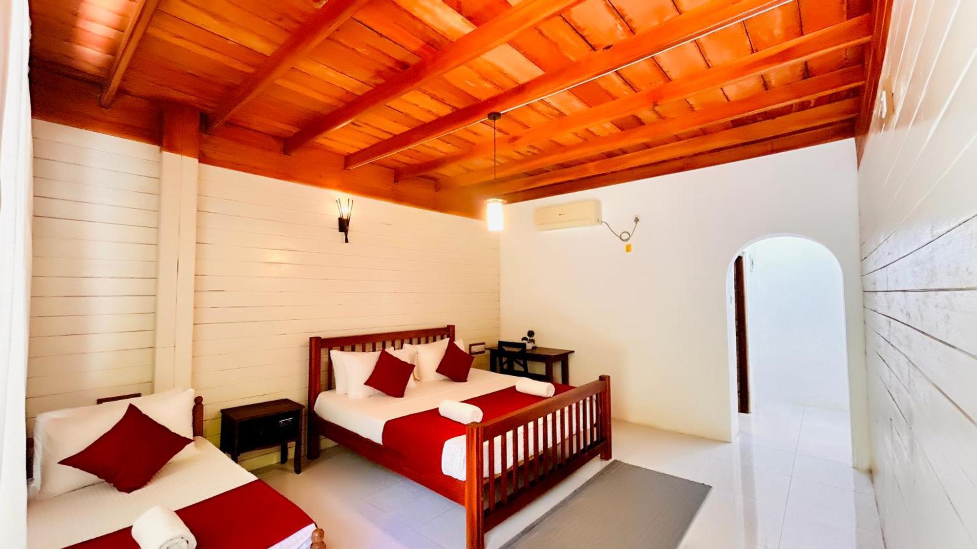 Wood Lodge Mirissa Exterior foto