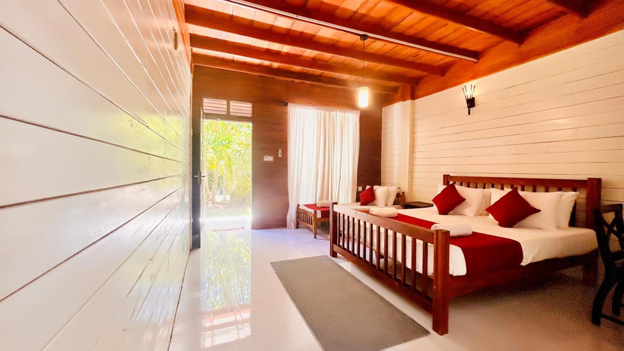 Wood Lodge Mirissa Exterior foto
